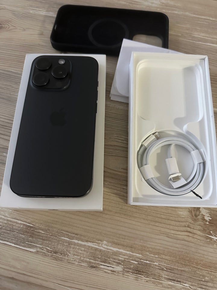 iPhone 15 Pro, 128 GB, sort