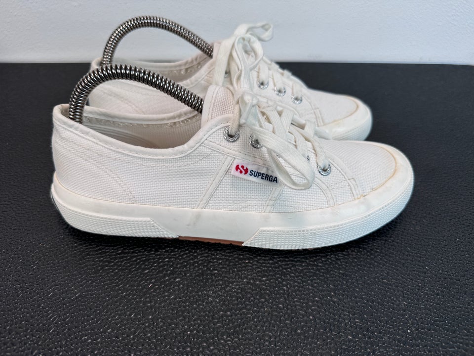 Sneakers, str. 37, Superga