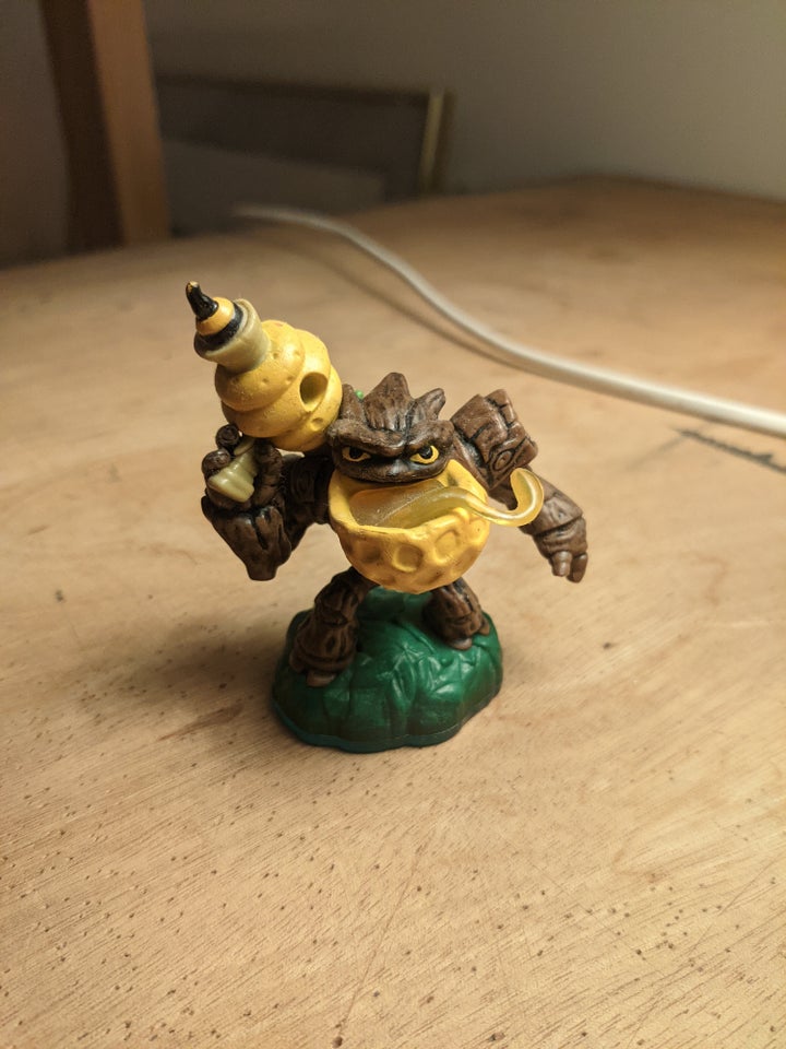 Bumble Blast - Skylanders Swap