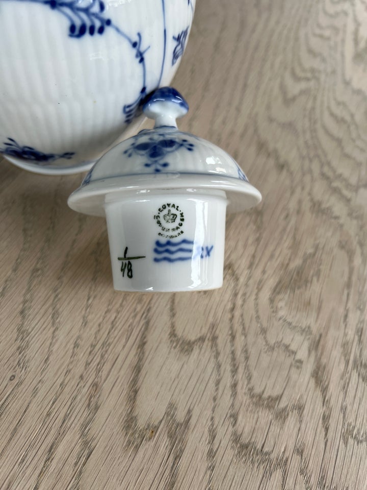 Kaffekande fra Kgl Porcelæn Kgl