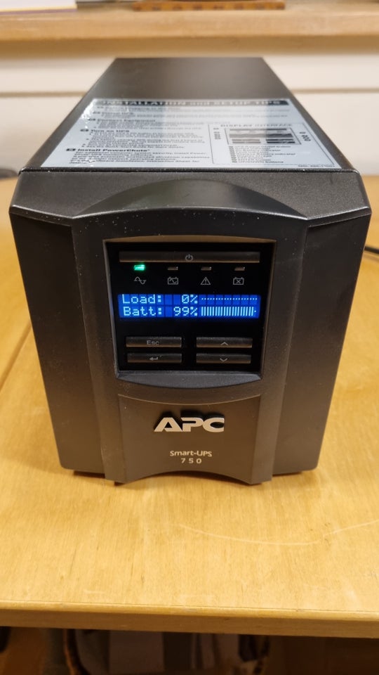 UPS, APC / Schneider Smart-UPS 750