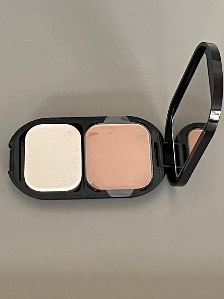 Makeup, Facefinity Compact - 005