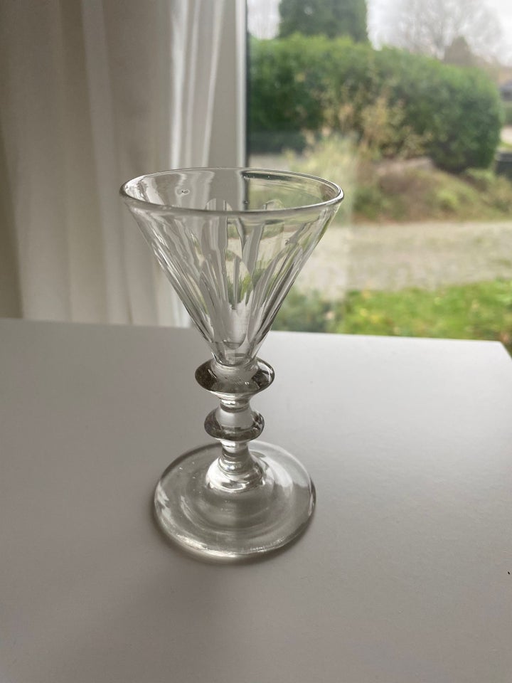 Vinglas, Glas, 100 år gl.