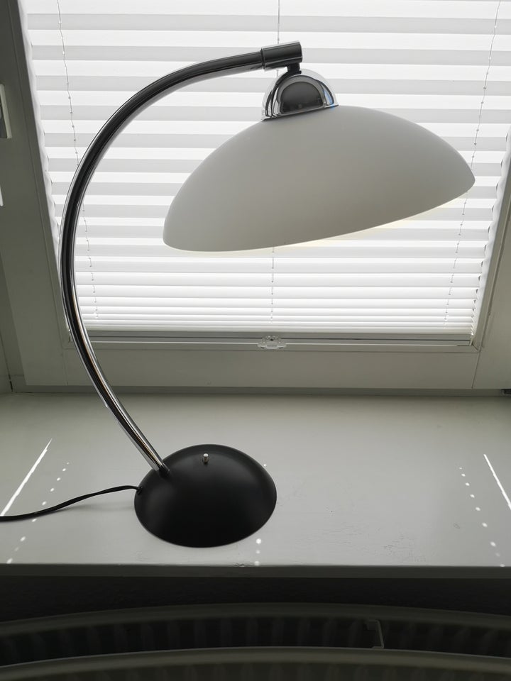 Skrivebordslampe Something