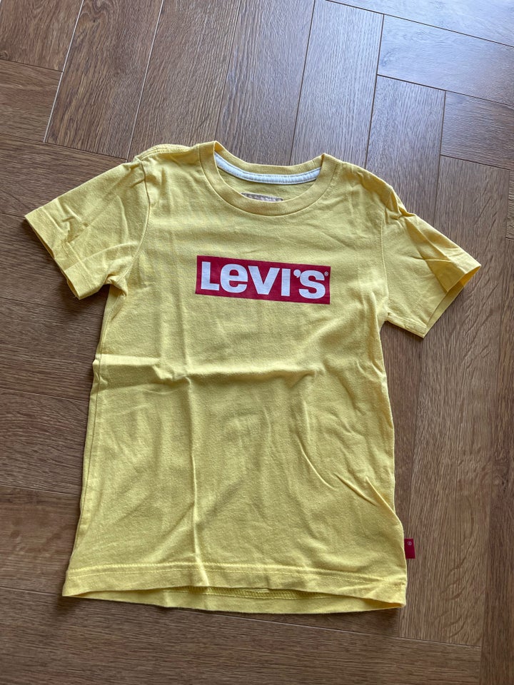 T-shirt, T-shirt, Levis