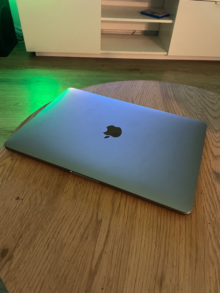 MacBook Pro, MacBook Pro 13” 2020,