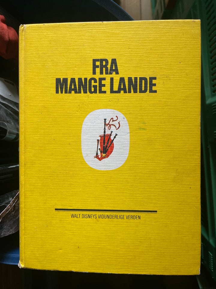 Fra mange lande , Disney , genre: