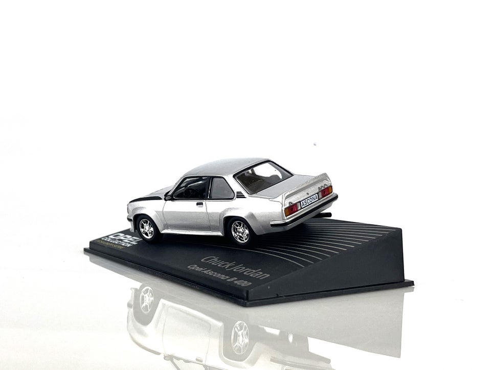 Modelbil Opel Ascona B400