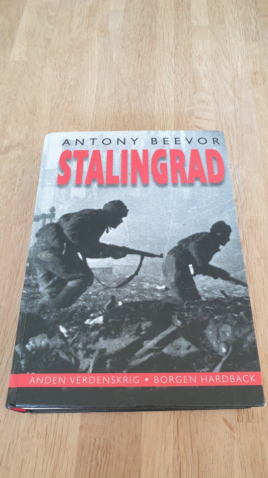 STALINGRAD, Antony Beevor, emne: