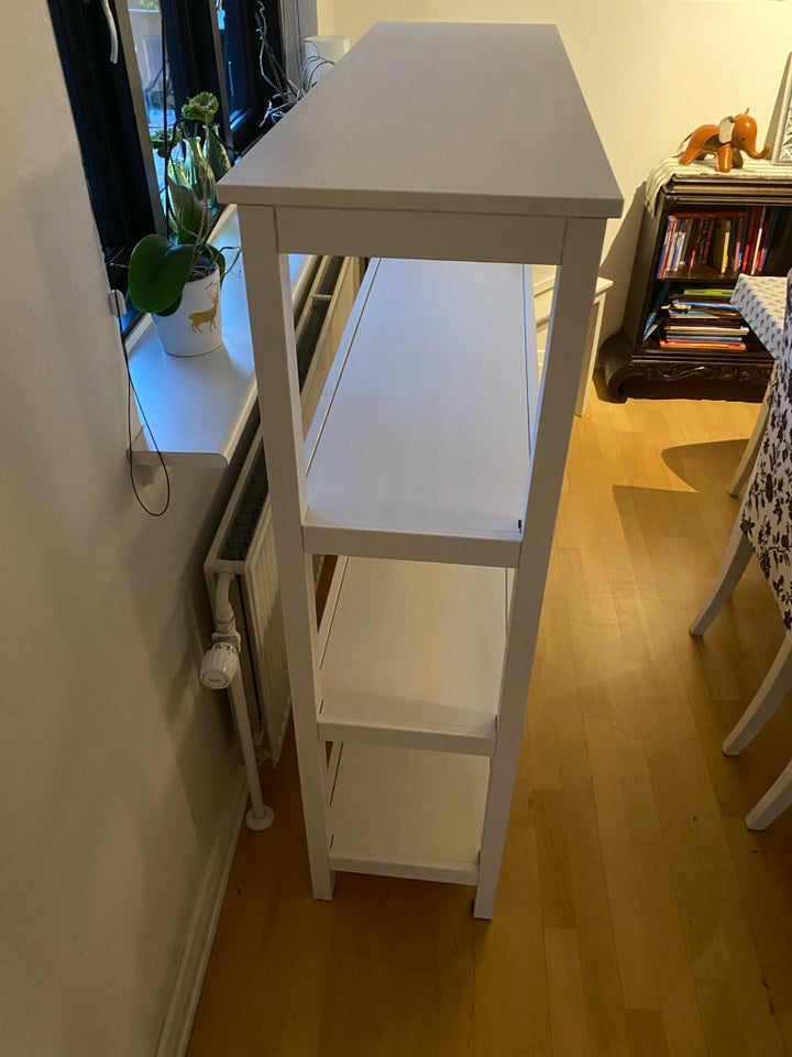 Reol, Ikea Hemnes, b: 120 d: 37 h: 140