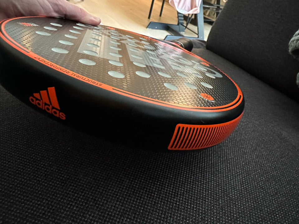 Padel bat, Adidas Traxsel