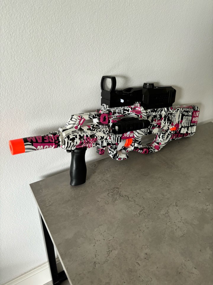 Våben Gel blaster p90