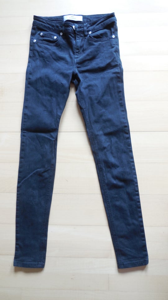 Jeans, Won Hundred, str. 26