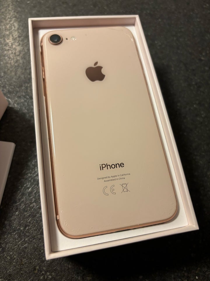 iPhone 8, 64 GB, guld