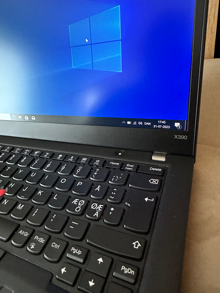 Lenovo Thinkpad X390, Core i5-8265