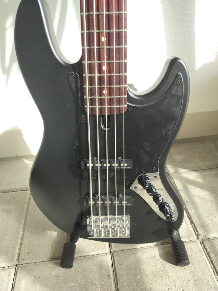 Elbas Sire Marcus Miller V3-5BLK