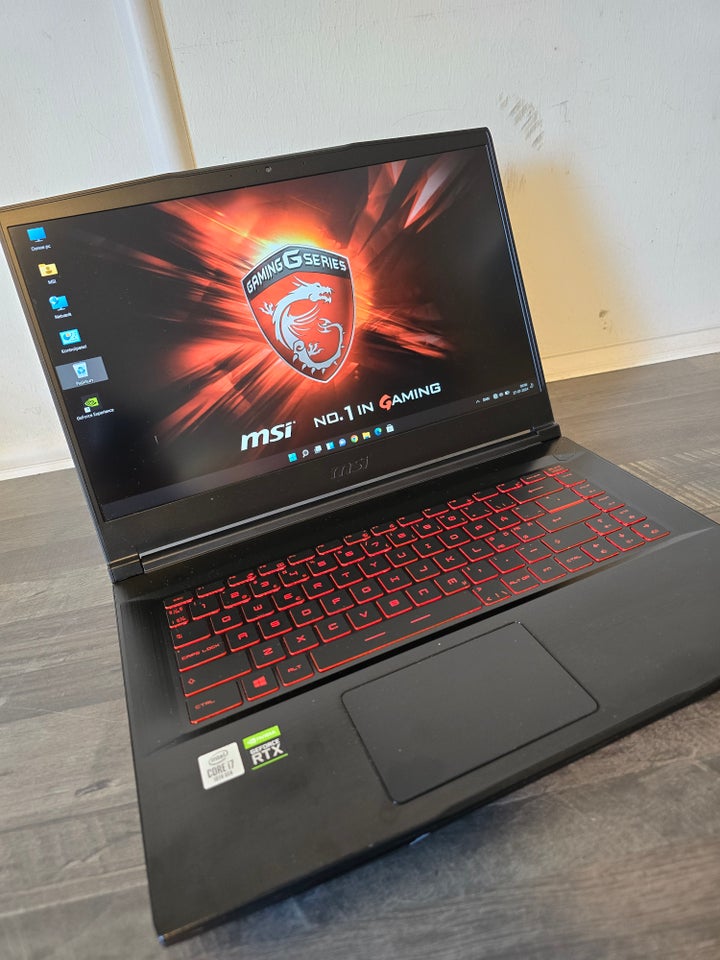 MSI 15" MSI THIN GS GAMER BÆRBAR,