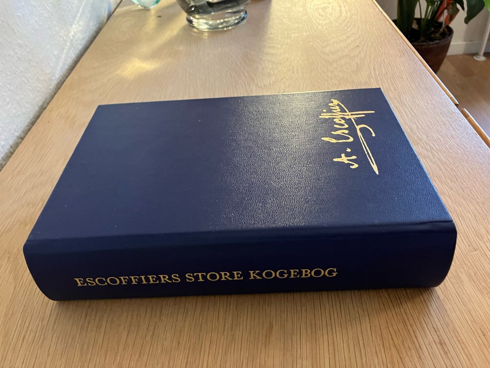 ESCOFFIERS STORE KOGEBOG A