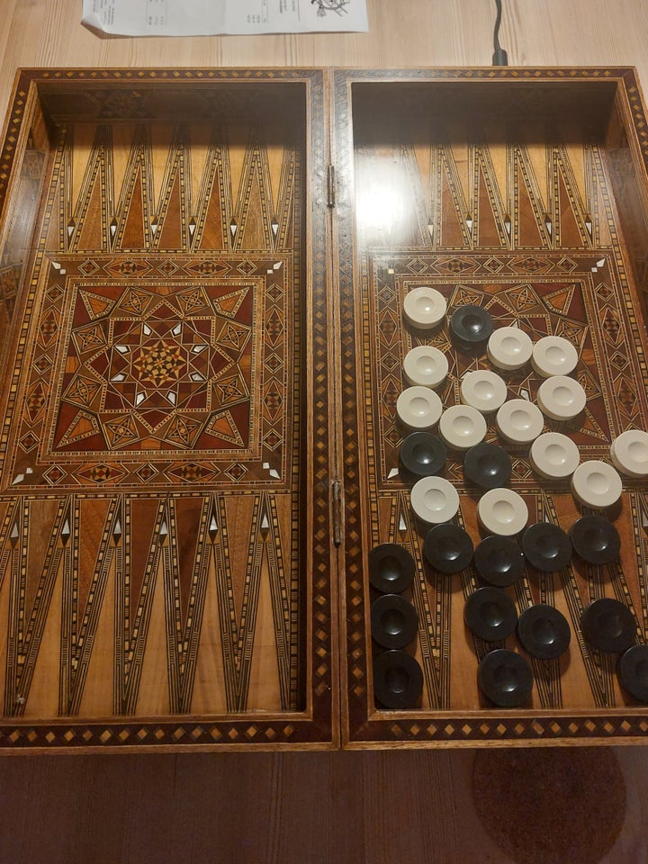 Backgammon hand-made, andet spil