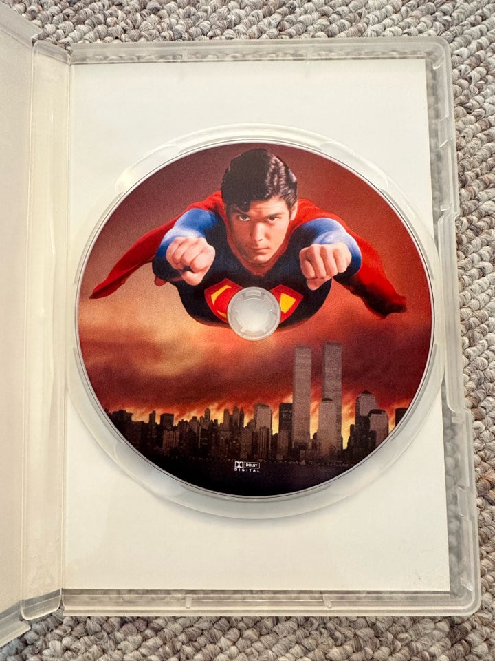 Superman 2 DVD action