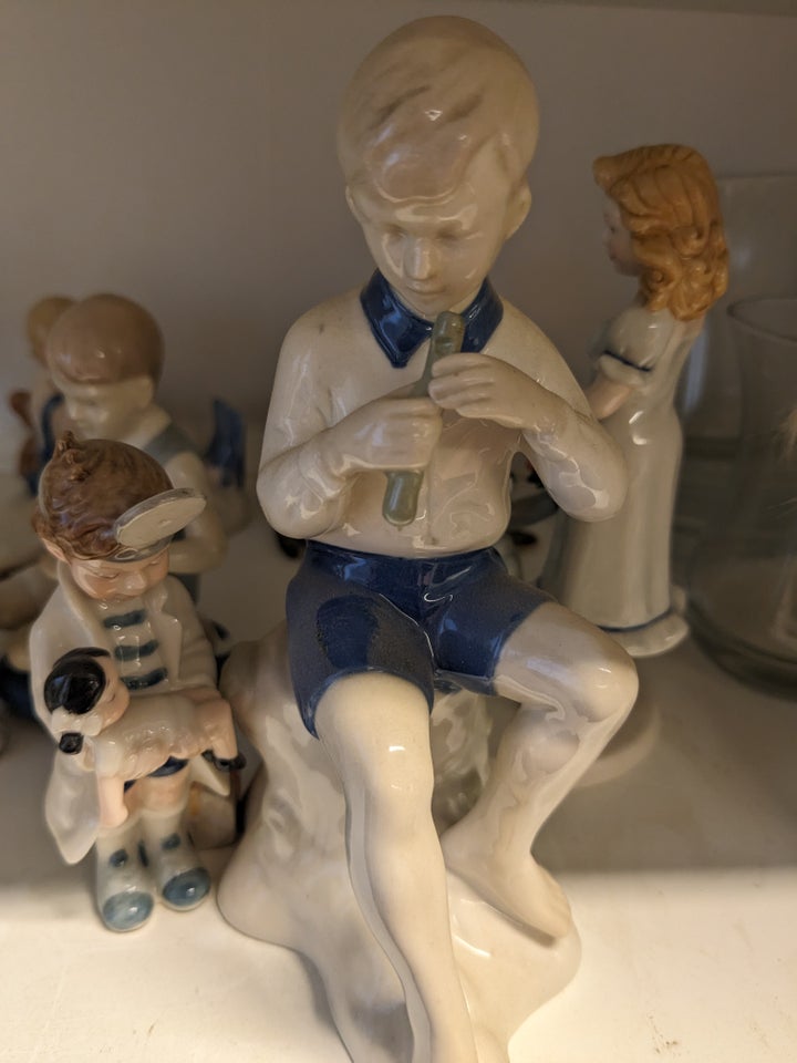 Kongelig porcelæns figurer m m