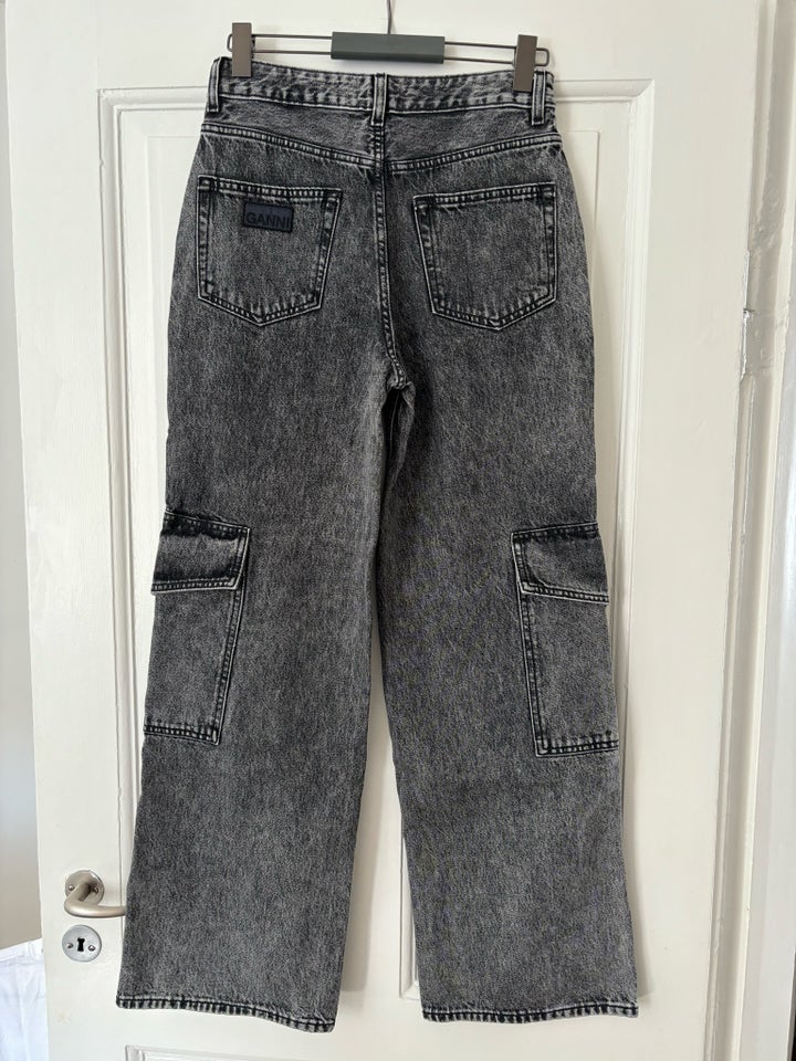 Jeans, Ganni, str. 25