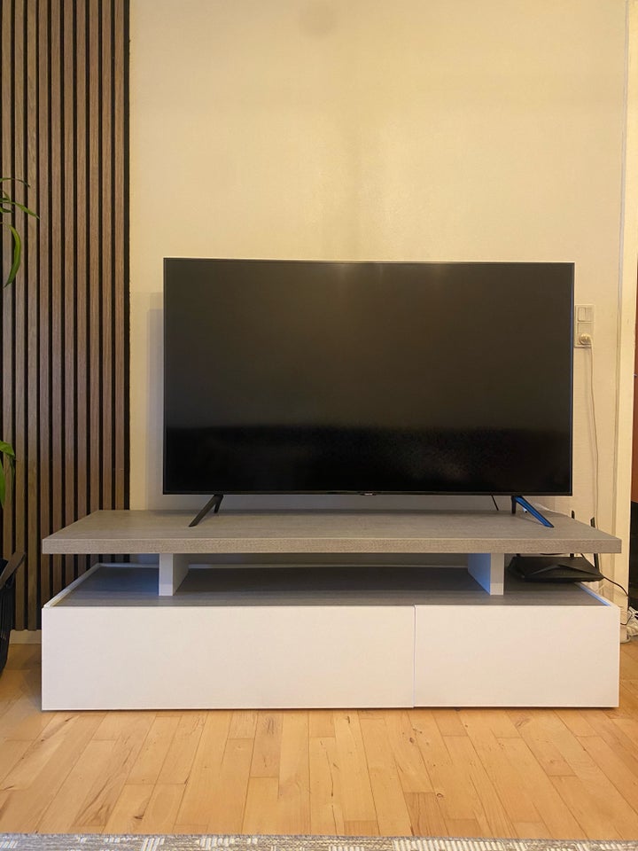 Tv bord, Jysk, b: 40 l: 150 h: 45