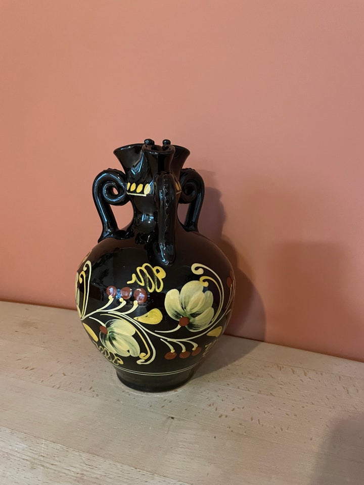 Andet, Vase