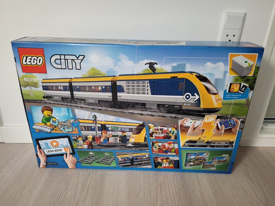 Lego City, 60197, Passenger Train