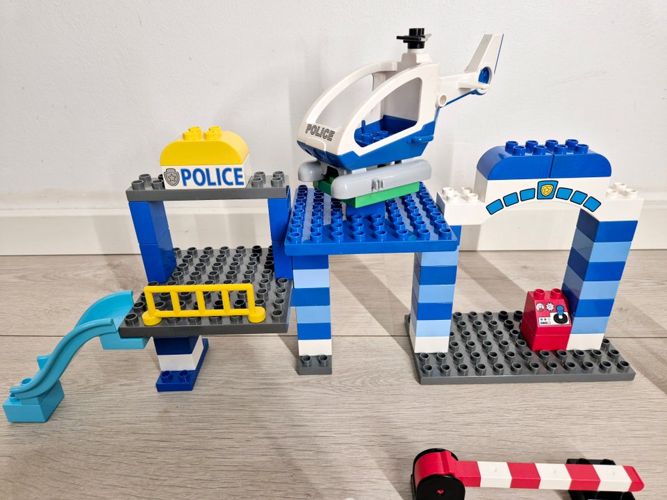 Lego Duplo, Politistation