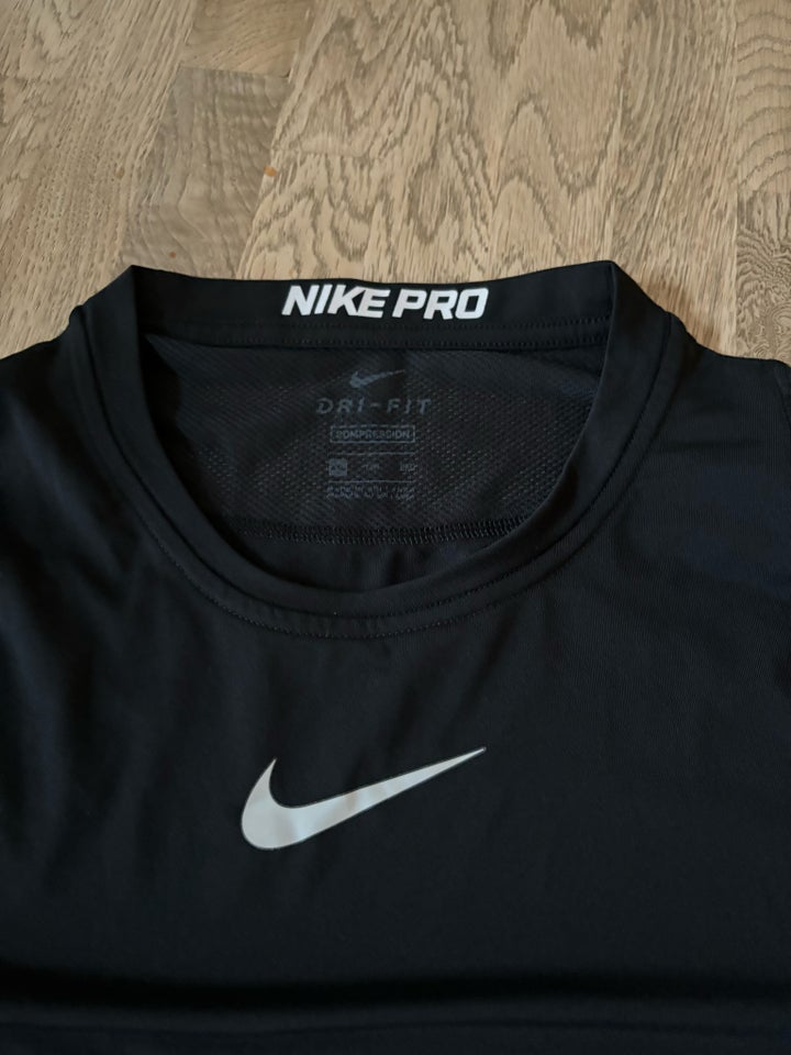 Løbetøj, Tshirt, Nike