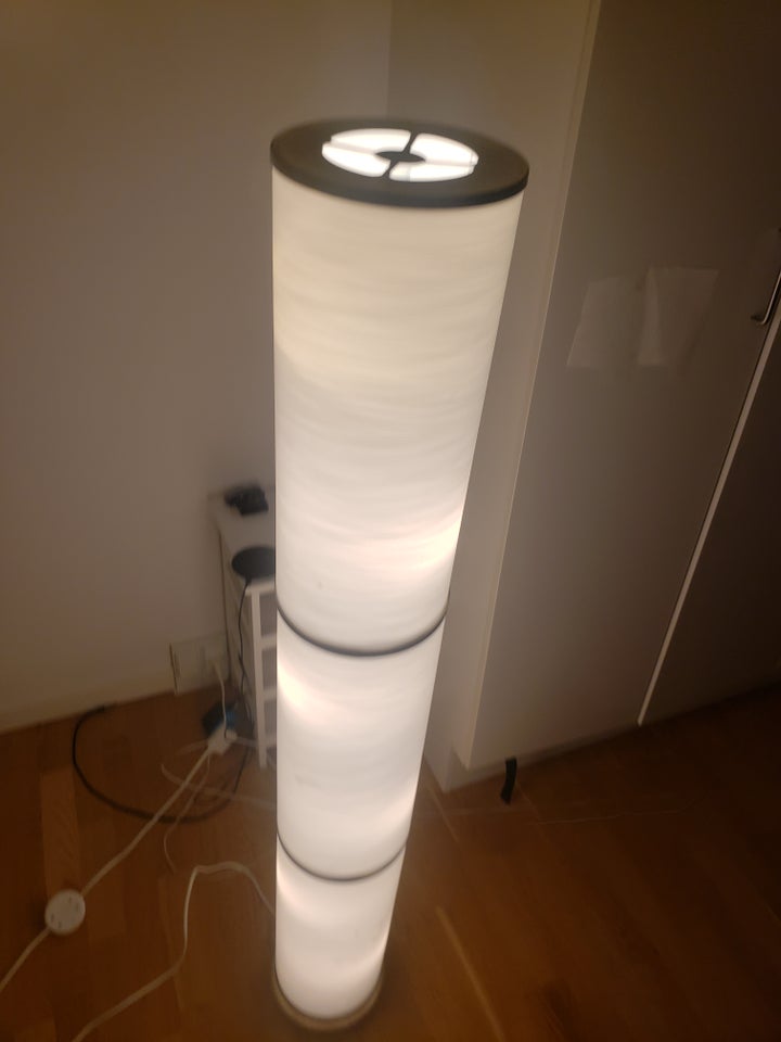 Gulvlampe, Ikea