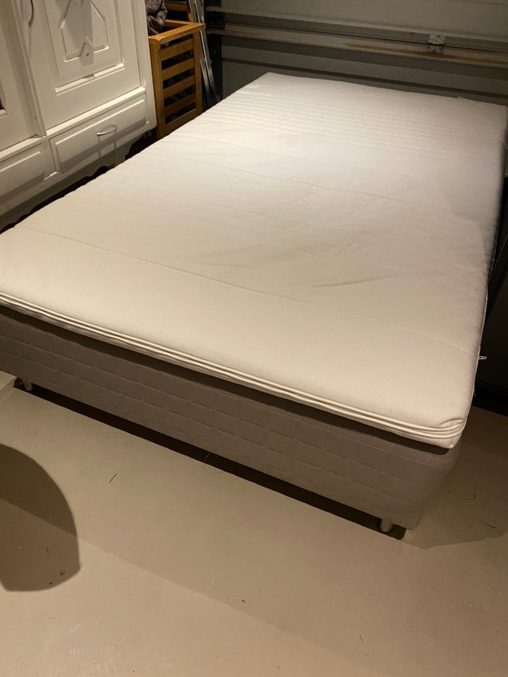 Enkeltseng, Ikea Skårer, b: 140 l: