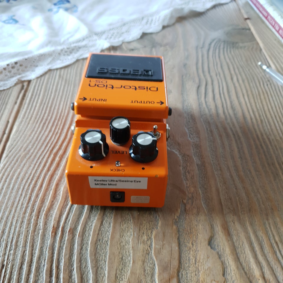 Keeley Mod Boss DS1 distortion