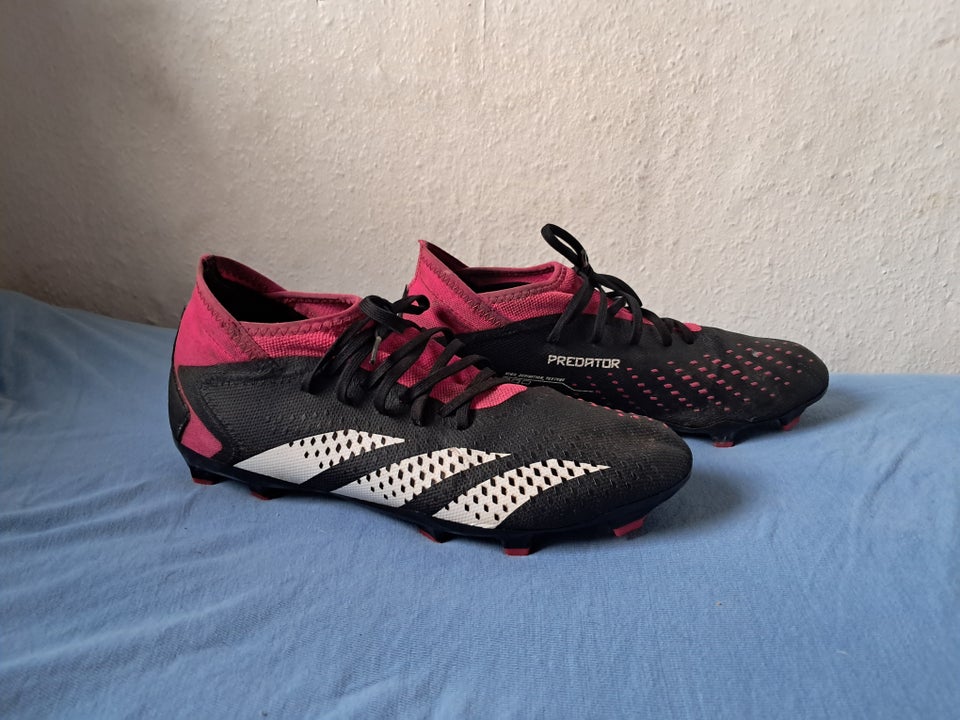 Fodboldstøvler, Adidas predator,