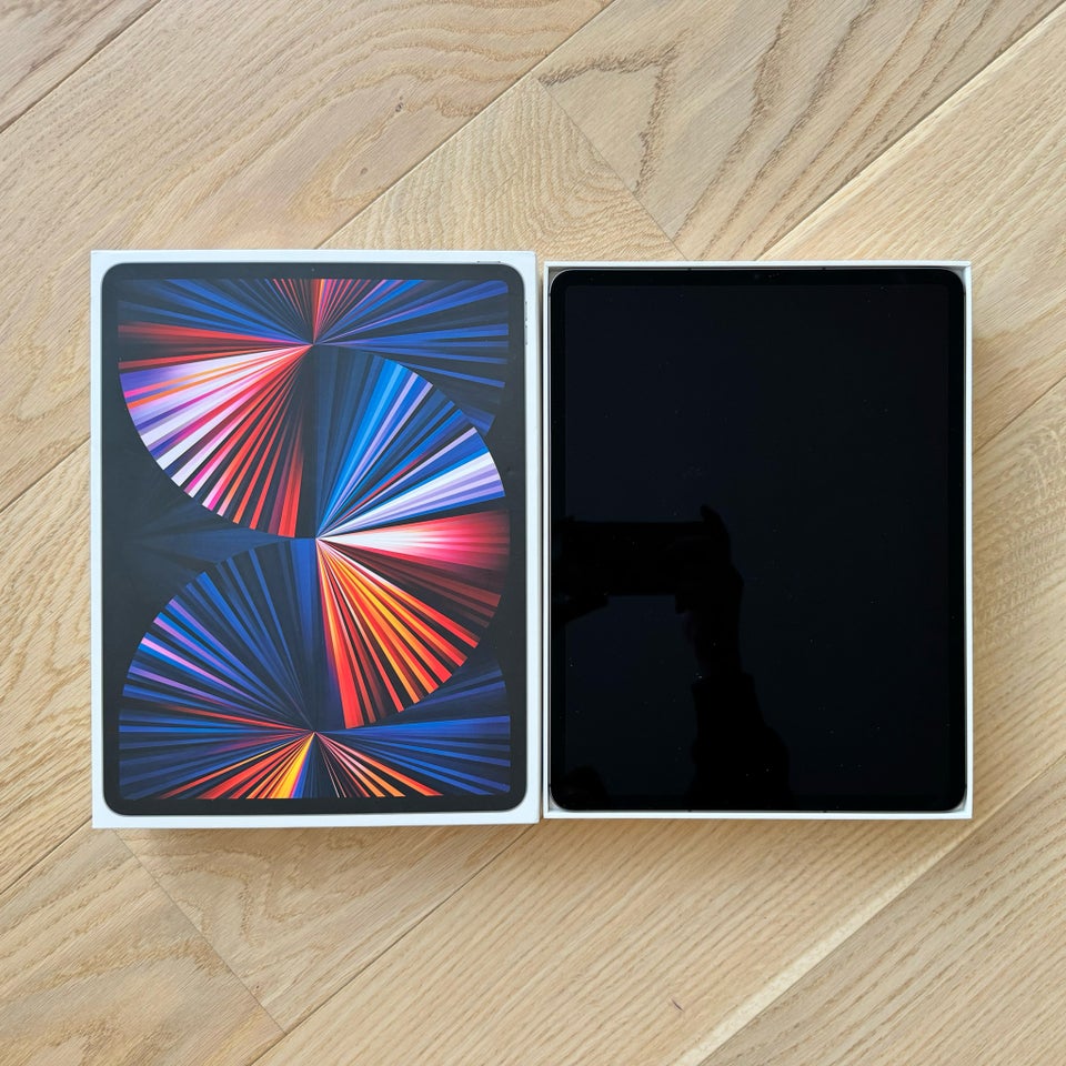 iPad Pro 5, 128 GB, sort