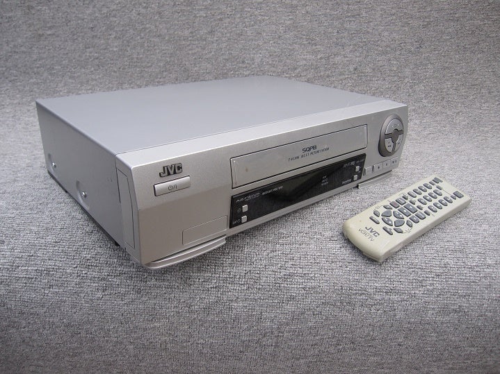 VHS videomaskine, JVC, HR-J587