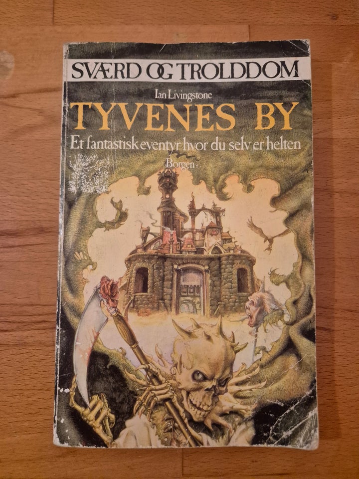 Sværd og Trolddom 5 - Tyvenes by, Ian