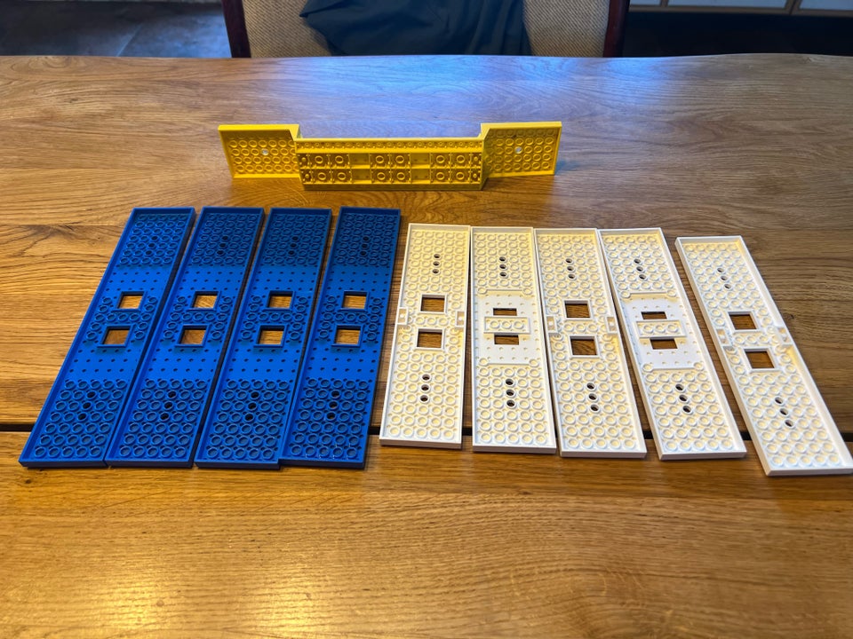 Lego andet, Lego plates, togbase