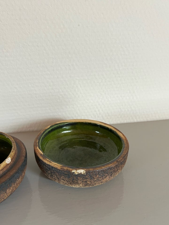 Keramik Lågkrukke med skår