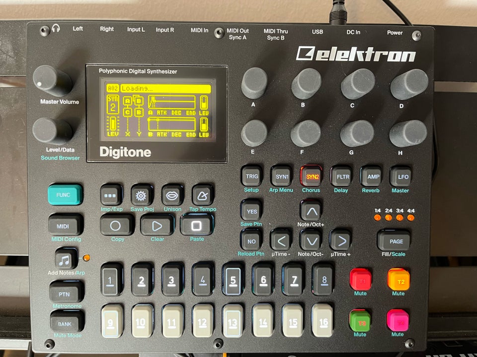 Synthesizer, Elektron Digitone 1