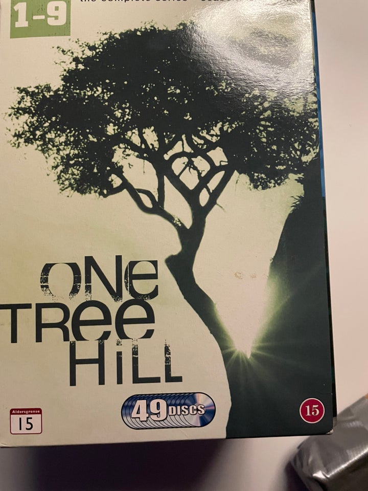 ONE TREE HILL, instruktør BOX med 9