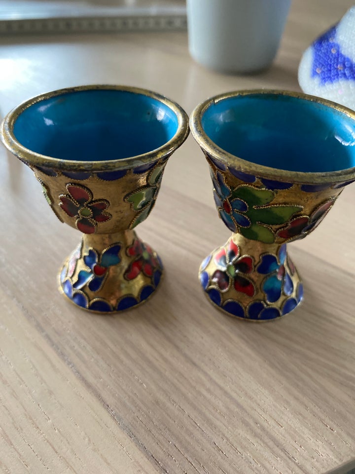 Cloisonne, Emalje/bronche