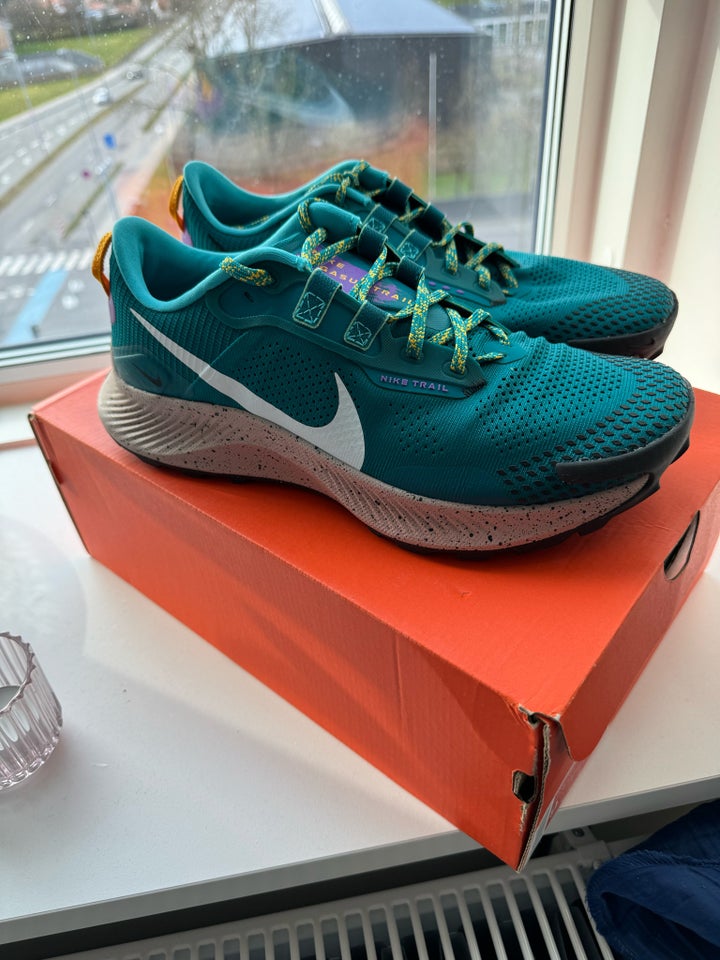 Sportssko, Nike pegasus trail 3. ,