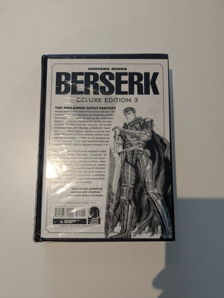 Berserk Deluxe Edition Volume 3,