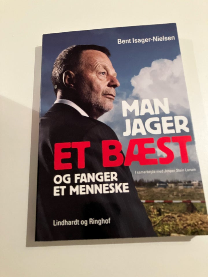 Man jager et bæst og fanger et