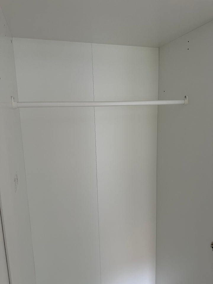 Klædeskab, Ikea, b: 117 d: 50 h: 190