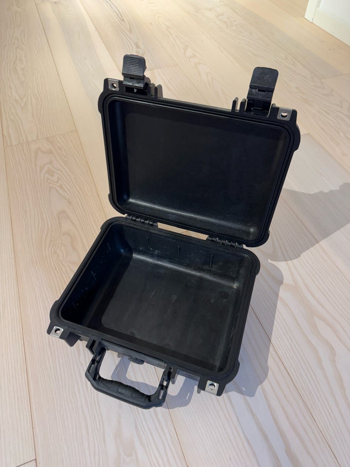 Peli case, Peli, 1400