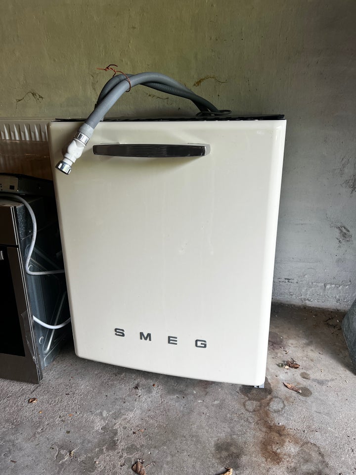 Smeg indbygning