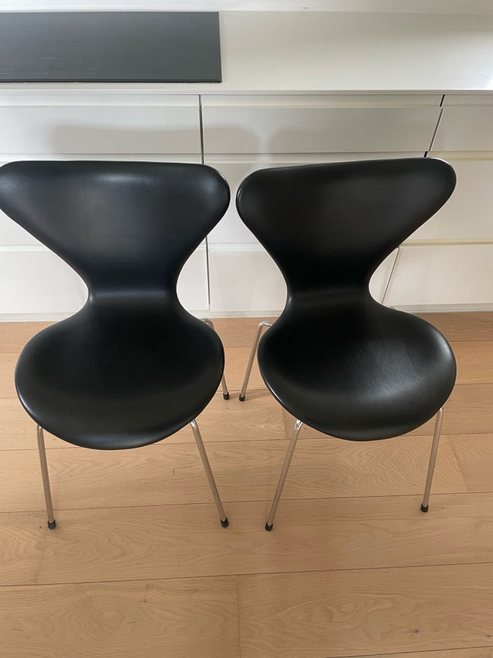 Arne Jacobsen 3107 Stol